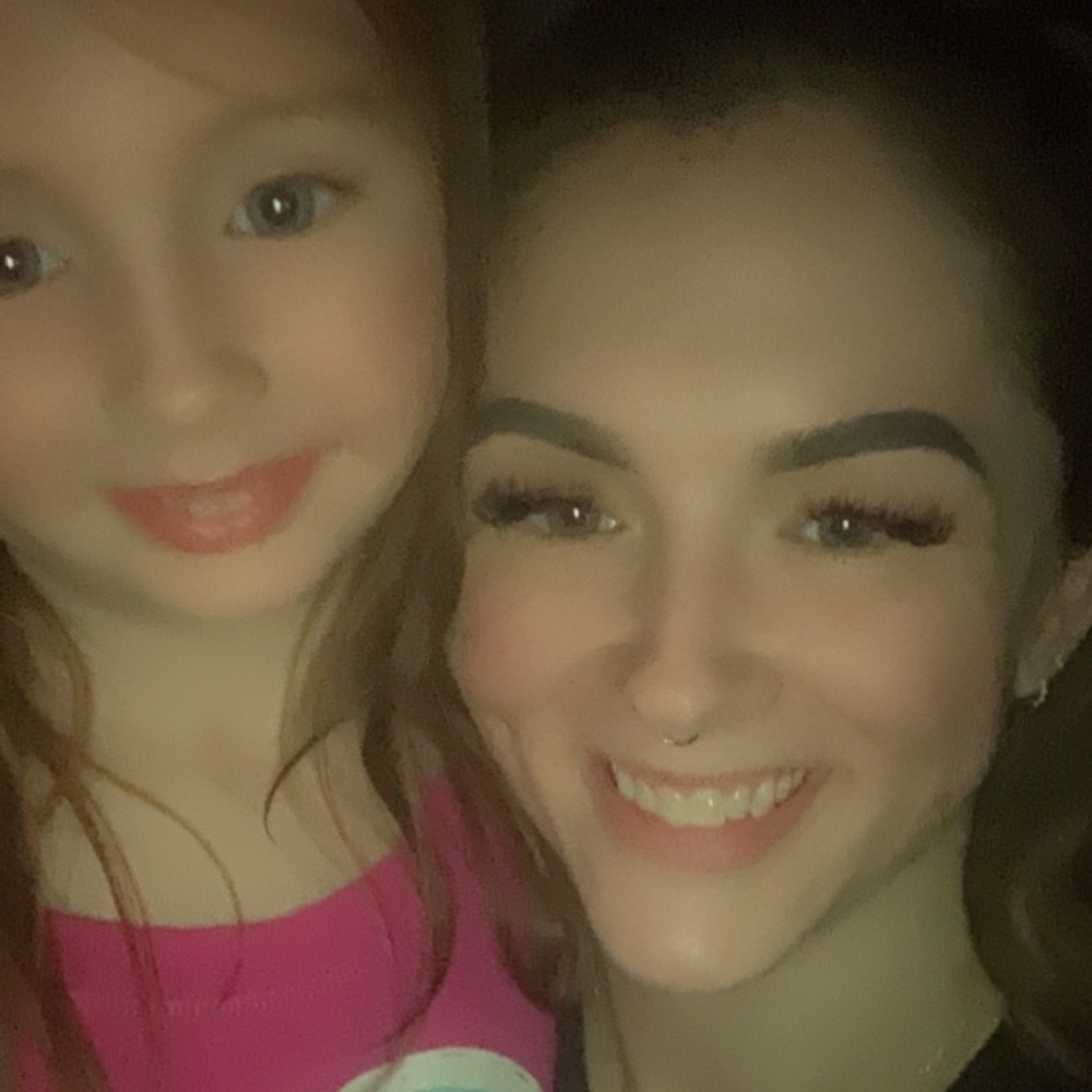 Meet your Posher, Alyssa